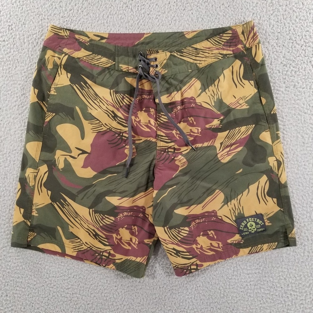 Zero Foxtrot Board Shorts Mens Large Camo Ripstop Camouflage Nylon Hybrid Swim